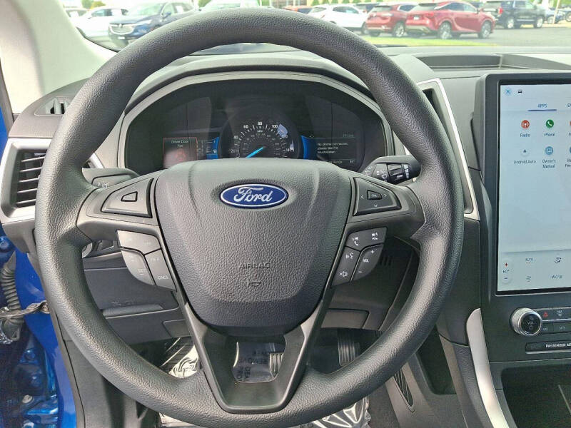 2024 Ford Edge SE