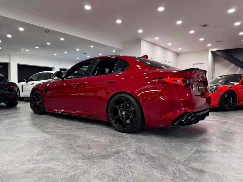 2017 Alfa Romeo Giulia Quadrifoglio