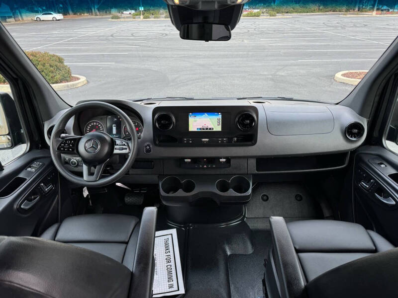 2023 Mercedes-Benz Sprinter 2500
