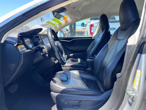 2015 Tesla Model S