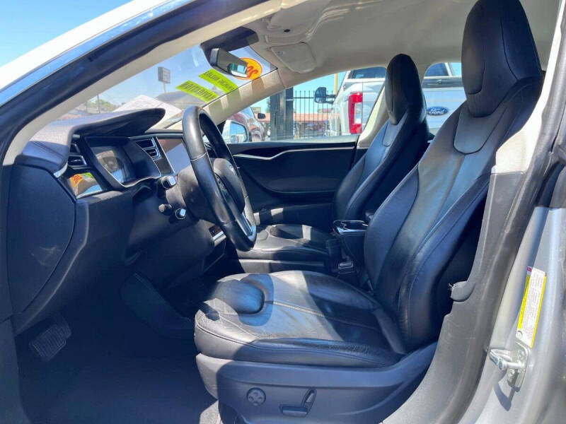 2015 Tesla Model S