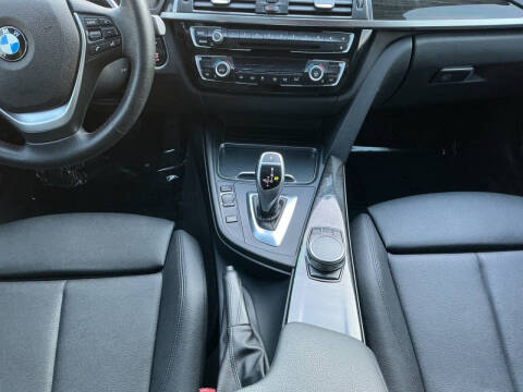 2018 BMW 3 Series 330i