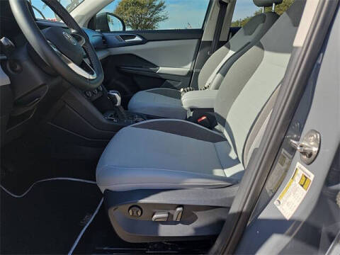 2022 Volkswagen Taos SE 4Motion