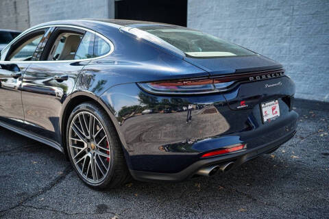 2022 Porsche Panamera 4S