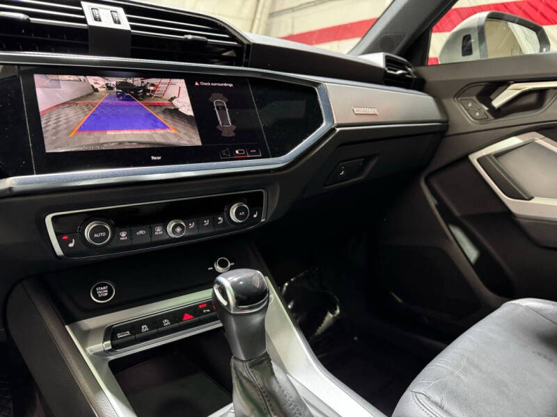 2023 Audi Q3 quattro S line Premium 45 TFSI