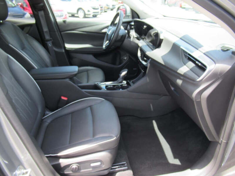 2025 Buick Encore GX Avenir