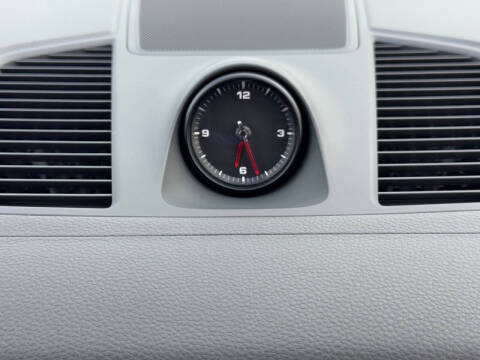 2023 Porsche Cayenne E-Hybrid Coupe