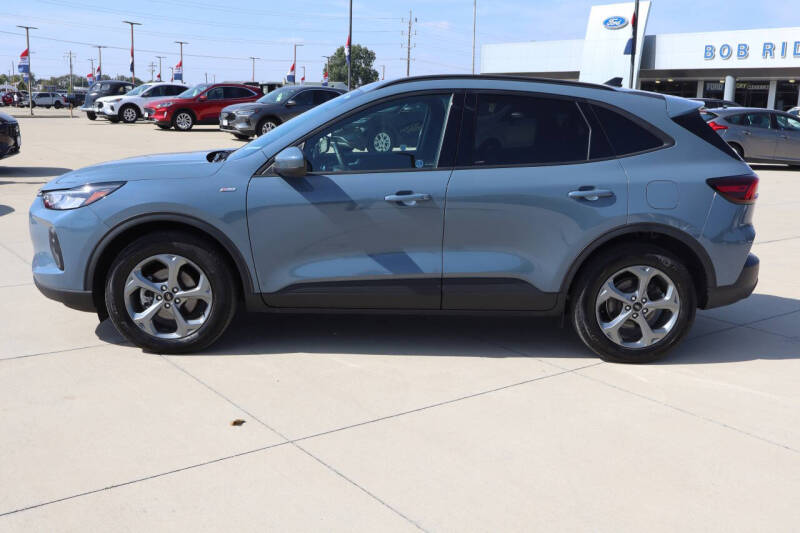 2025 Ford Escape Hybrid ST-Line Select