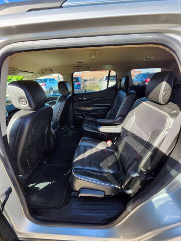 2017 GMC Acadia Denali