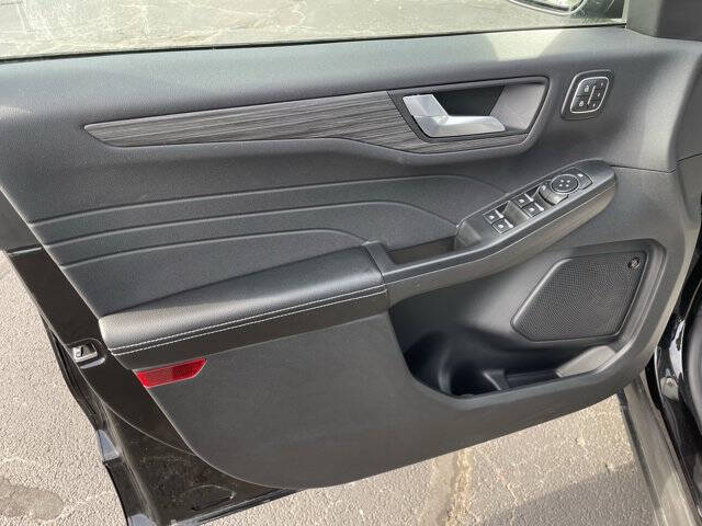 2024 Ford Escape Hybrid Platinum