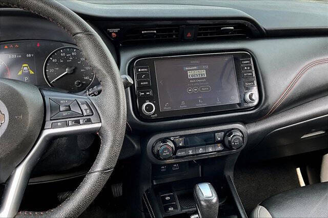 2021 Nissan Kicks SR