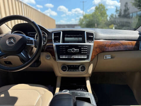 2014 Mercedes-Benz GL-Class GL 550 4MATIC