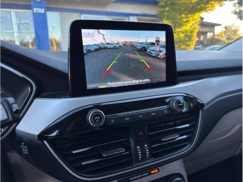 2022 Ford Escape Hybrid SEL