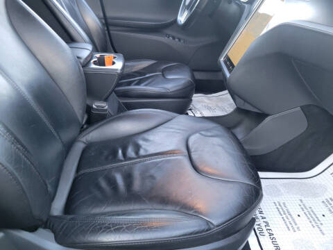 2015 Tesla Model S 85D