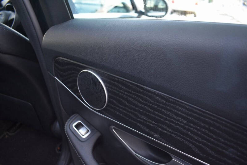 2016 Mercedes-Benz C-Class