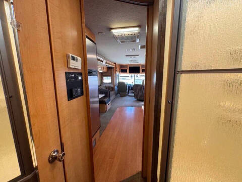 2005 Workhorse W22