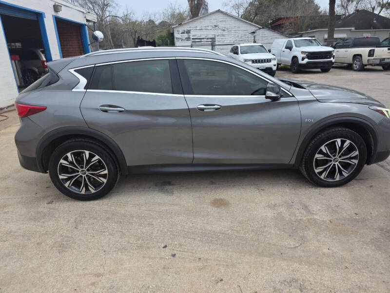 2019 Infiniti QX30 Luxe