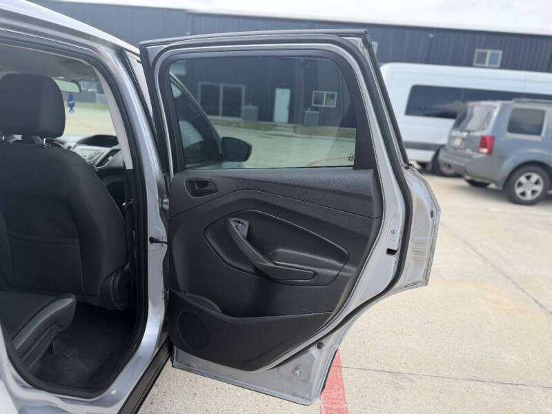 2016 Ford Escape S