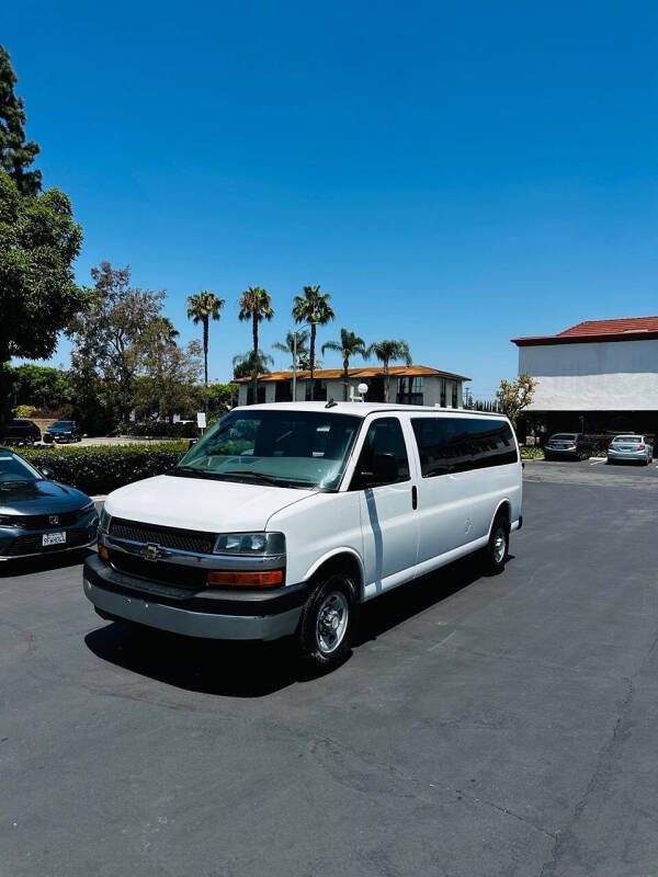 2017 Chevrolet Express LT 3500