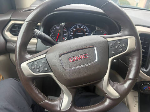 2017 GMC Acadia Denali