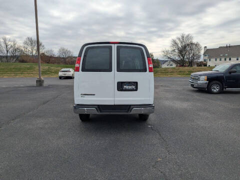 2024 Chevrolet Express 2500