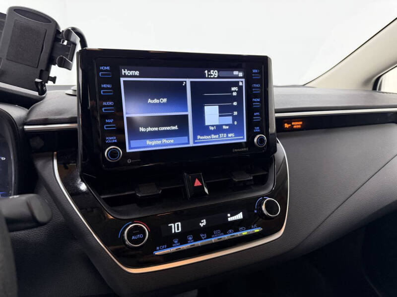 2022 Toyota Corolla LE