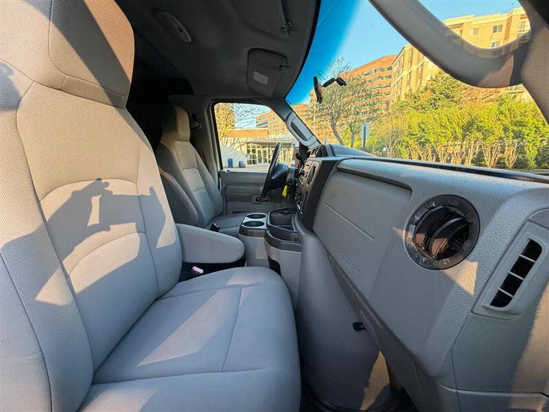 2009 Ford E-Series E-250