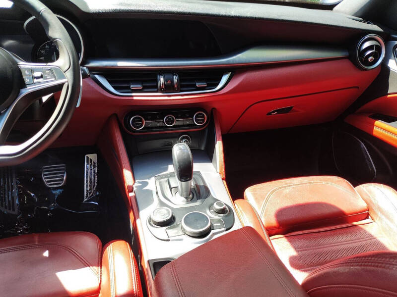 2019 Alfa Romeo Stelvio Ti