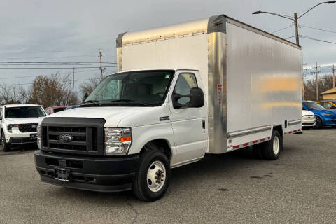 2024 Ford E-Series E-350 SD