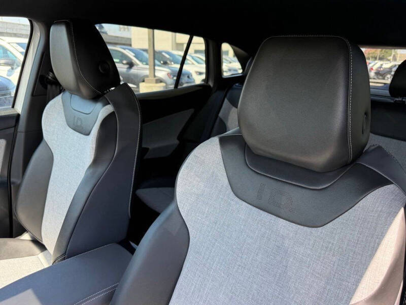 2026 Volkswagen ID.4 Pro