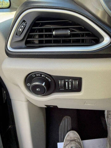 2020 Chrysler Pacifica Touring L