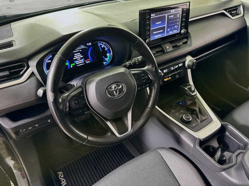 2021 Toyota RAV4 Prime SE