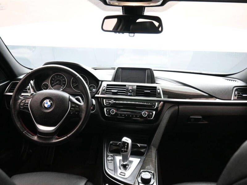 2018 BMW 3 Series 330e iPerformance