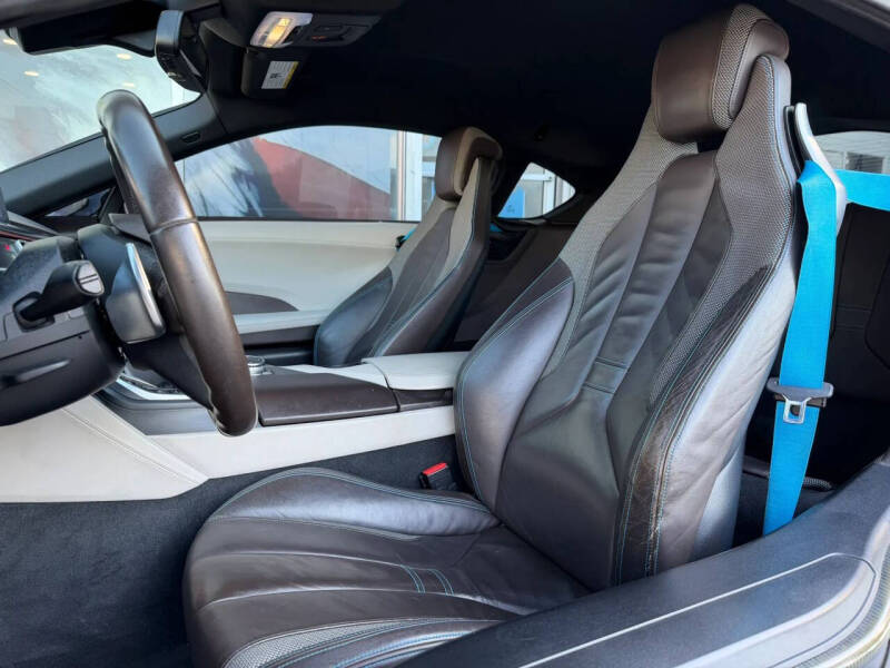 2014 BMW i8