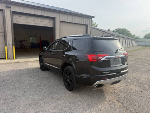 2017 GMC Acadia Denali