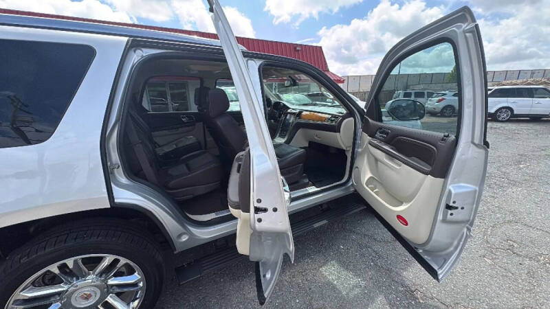 2014 Cadillac Escalade Platinum