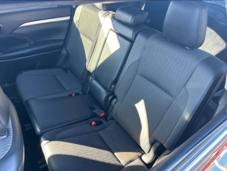 2019 Toyota Highlander LE Plus