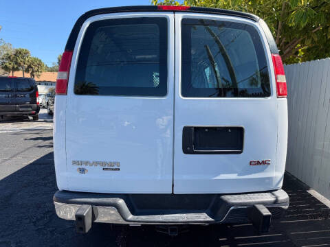 2016 GMC Savana 2500