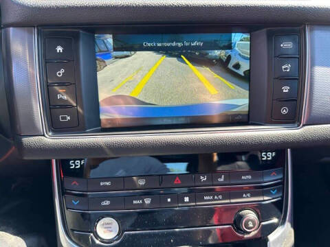 2016 Jaguar XF R-Sport