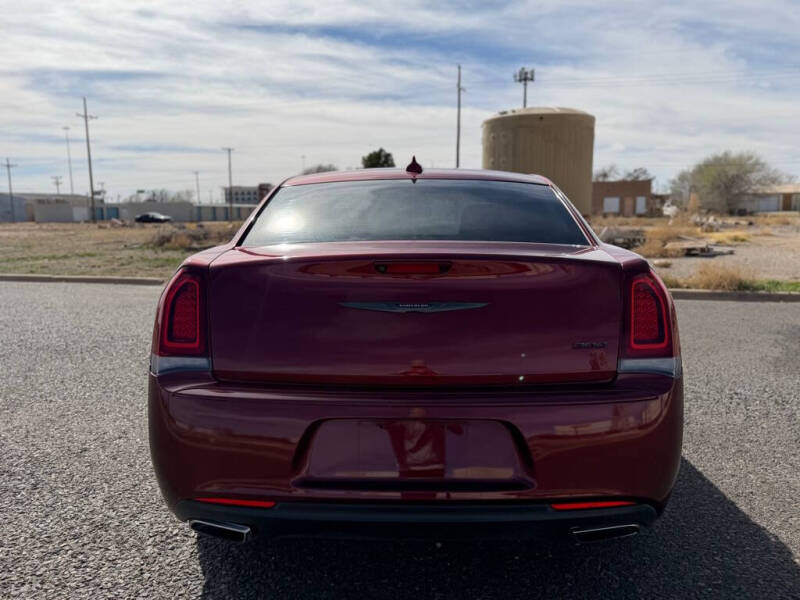 2021 Chrysler 300 Touring