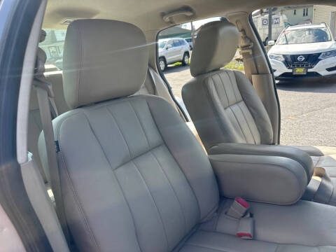 2011 Mercury Grand Marquis LS