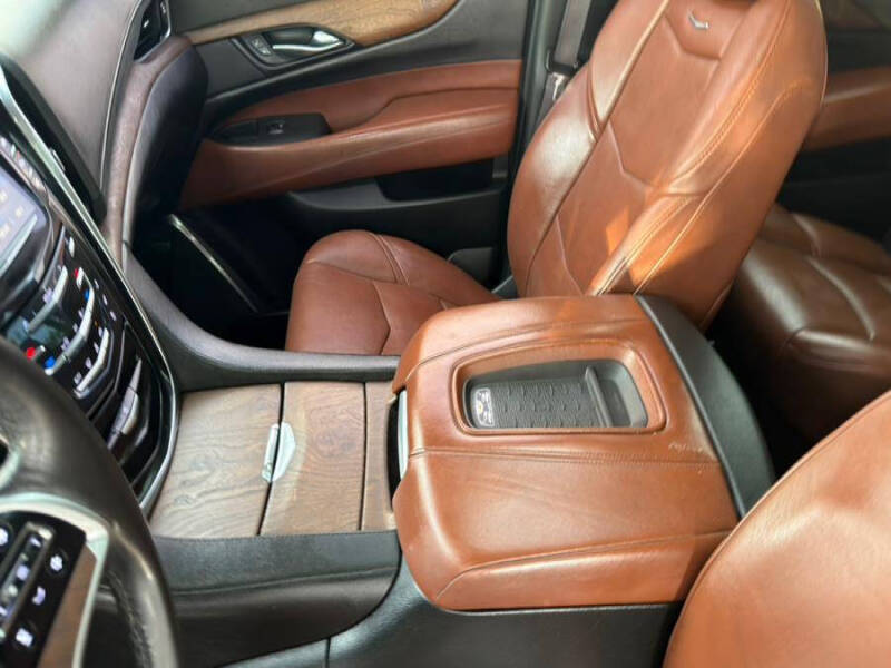 2017 Cadillac Escalade ESV Premium Luxury