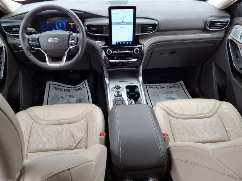 2022 Ford Explorer Hybrid Platinum