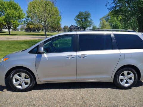 2015 Toyota Sienna