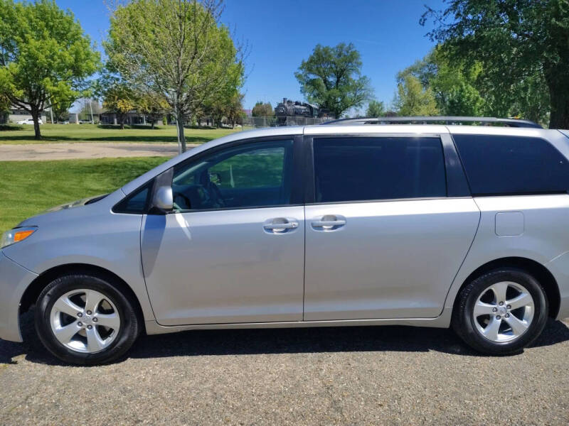 2015 Toyota Sienna