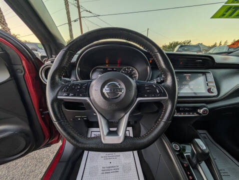 2020 Nissan Kicks SR