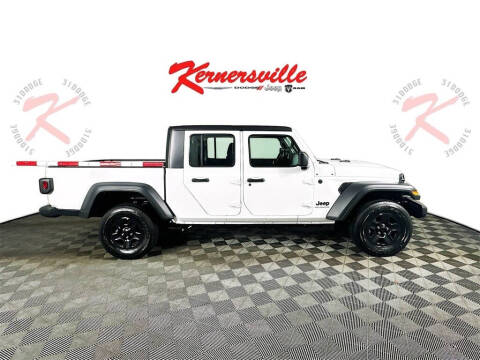 2026 Jeep Gladiator Sport