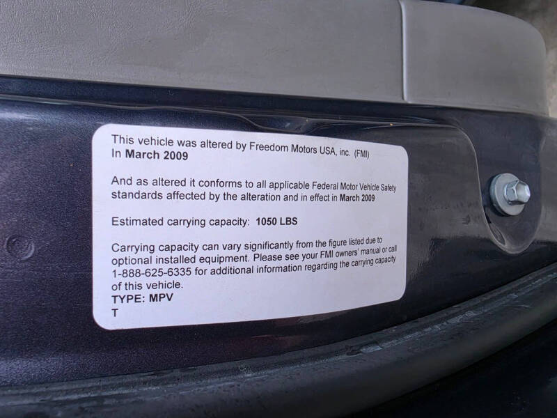 2009 Toyota Sienna LE 7-Passenger