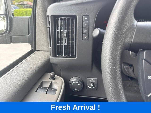 2025 Chevrolet Express 2500