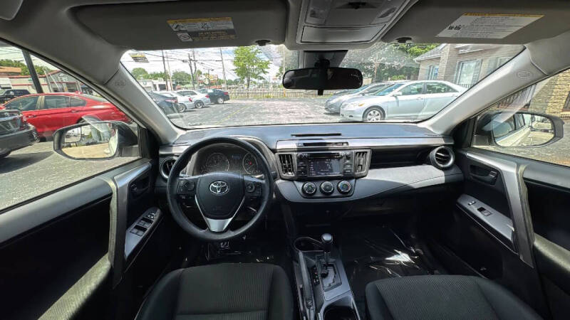 2017 Toyota RAV4 LE